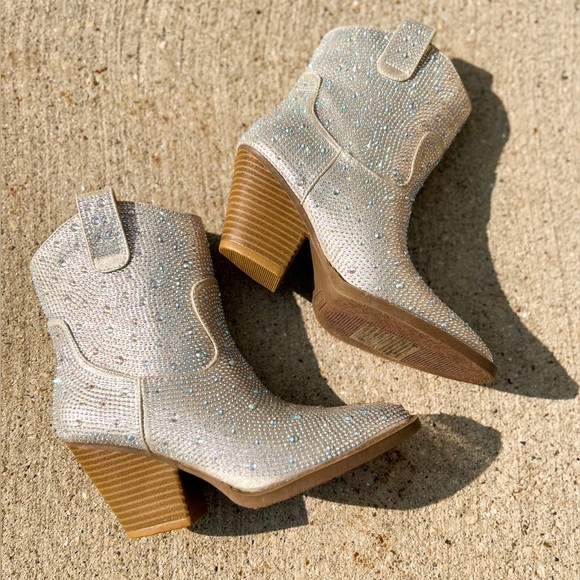 Rhinestone champagne cowboy ankle boot - Picture 6 of 8